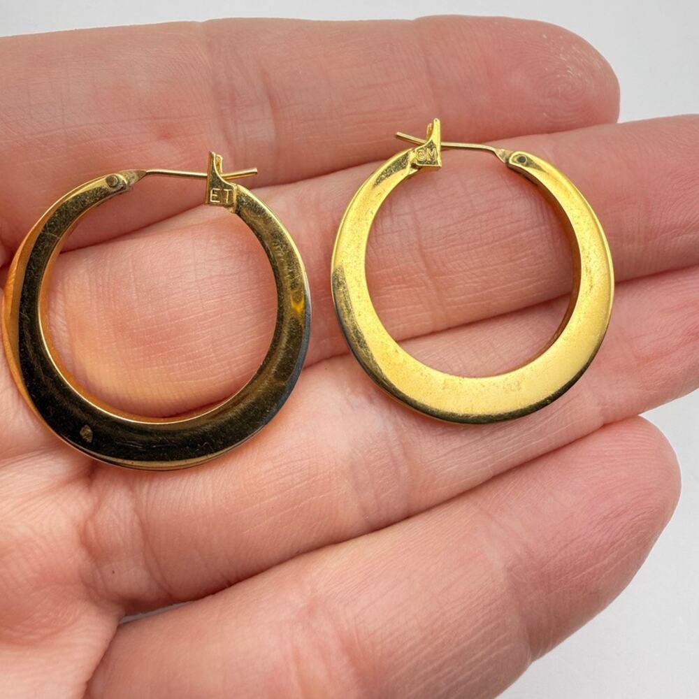 LOT Of 3 Pairs MONET Hoop Gold Tone Earrings Sizes 7/8"- 1" - 1 9/16" - Picture 3 of 4